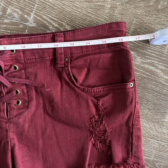 Women's Billabong Red Light Hearted Denim Shorts Size 28 - Picture 4 of 5